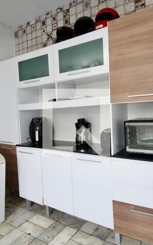 Apartamento para alugar com 80m², 3 quartos e sem vaga Apartamento para alugar com 80m², 3 quartos e sem vagaCozinha e Área de Serviço