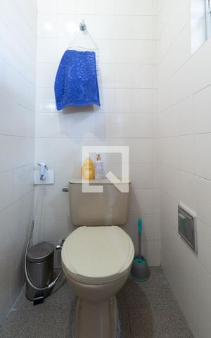 Casa à venda com 160m², 2 quartos e 2 vagasBanheiro