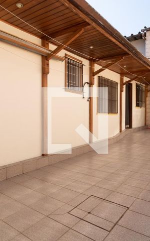 Casa à venda com 160m², 2 quartos e 2 vagasQuintal