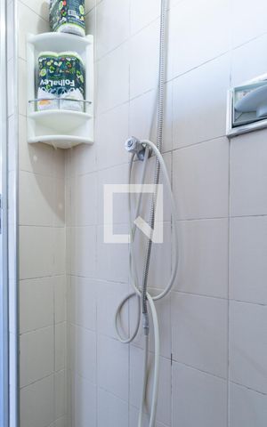 Casa à venda com 160m², 2 quartos e 2 vagasBanheiro