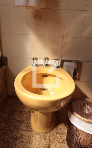 Apartamento à venda com 198m², 3 quartos e 2 vagasBanheiro 3