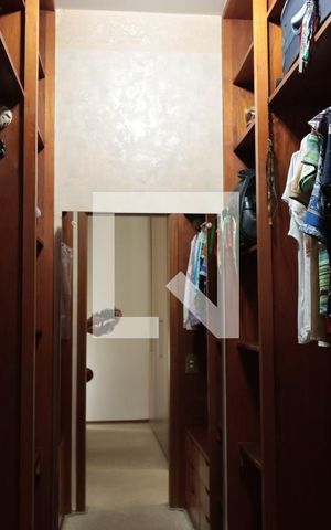 Apartamento à venda com 198m², 3 quartos e 2 vagasCloset