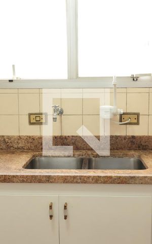 Apartamento à venda com 198m², 3 quartos e 2 vagasCozinha