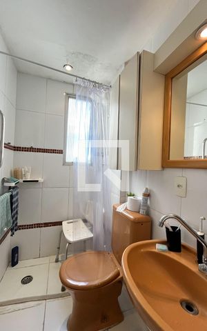 Apartamento à venda com 60m², 3 quartos e 1 vaga Apartamento à venda com 60m², 3 quartos e 1 vagaBanheiro da Suíte