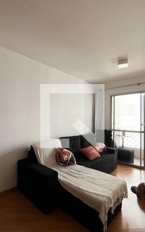 Apartamento à venda com 60m², 3 quartos e 1 vaga Apartamento à venda com 60m², 3 quartos e 1 vagaSala