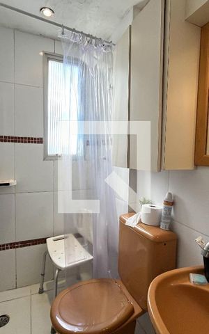 Apartamento à venda com 60m², 3 quartos e 1 vaga Apartamento à venda com 60m², 3 quartos e 1 vagaBanheiro da Suíte