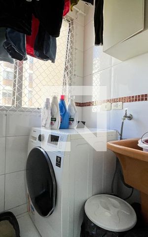 Apartamento à venda com 60m², 3 quartos e 1 vaga Apartamento à venda com 60m², 3 quartos e 1 vagaÁrea de Serviço