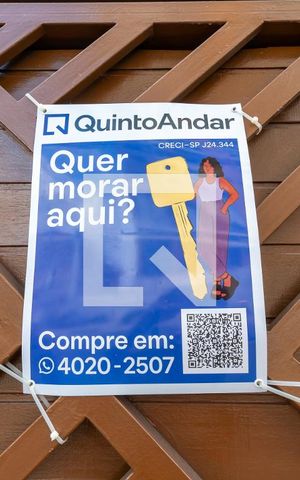 Casa à venda com 200m², 3 quartos e 2 vagasFachada