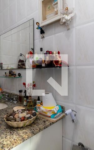 Casa à venda com 200m², 3 quartos e 2 vagasBanheiro da Suíte