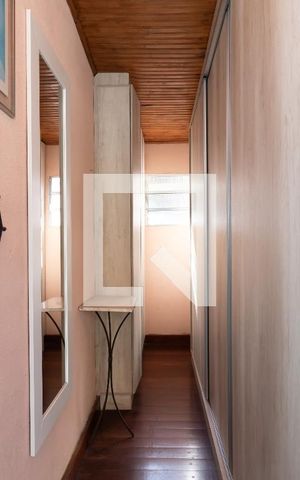 Casa à venda com 200m², 3 quartos e 2 vagasCloset da Suíte
