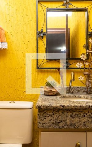 Casa à venda com 200m², 3 quartos e 2 vagasLavabo