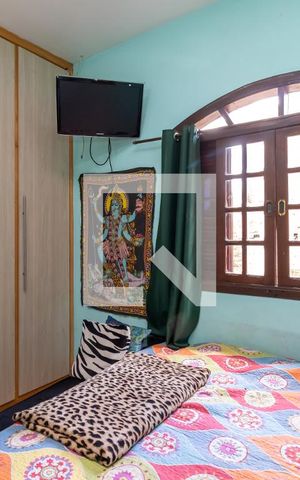 Casa à venda com 200m², 3 quartos e 2 vagasQuarto 2
