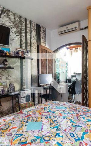 Casa à venda com 200m², 3 quartos e 2 vagasSuíte