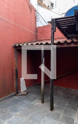 Casa à venda com 200m², 3 quartos e 2 vagasQuintal