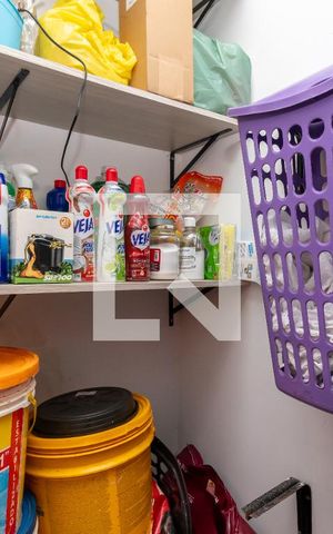 Casa à venda com 200m², 3 quartos e 2 vagasQuarto de Serviço