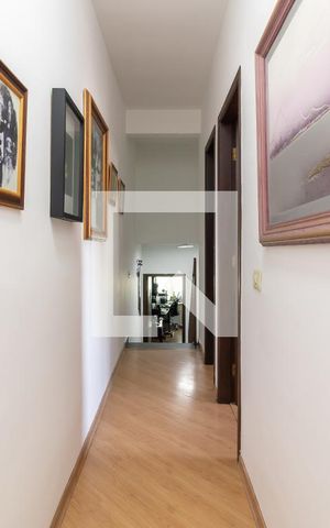 Casa à venda com 200m², 3 quartos e 2 vagasCorredor dos Quartos