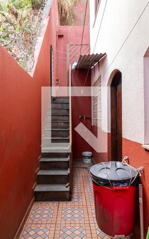 Casa à venda com 200m², 3 quartos e 2 vagasCorredor Lateral