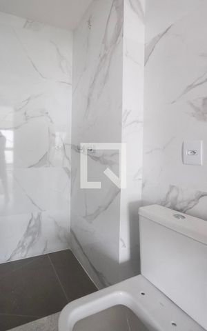 Apartamento para alugar com 53m², 1 quarto e sem vaga Apartamento para alugar com 53m², 1 quarto e sem vagaBanheiro