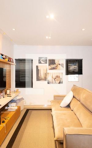 Casa à venda com 120m², 2 quartos e 3 vagas Casa à venda com 120m², 2 quartos e 3 vagasSala
