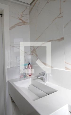 Apartamento à venda com 147m², 4 quartos e 3 vagasBanheiro da Suíte 1