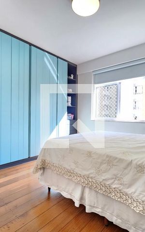 Apartamento à venda com 240m², 4 quartos e 4 vagas Apartamento à venda com 240m², 4 quartos e 4 vagasQuarto Suíte