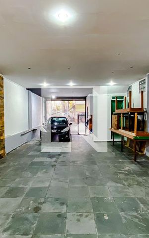 Casa à venda com 238m², 2 quartos e 7 vagasGaragem