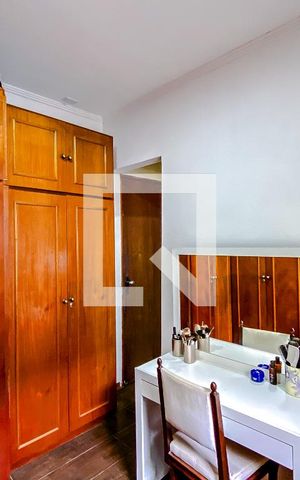 Casa à venda com 238m², 2 quartos e 7 vagasQuarto 1 - Suíte