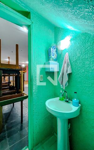 Casa à venda com 238m², 2 quartos e 7 vagasLavabo 2