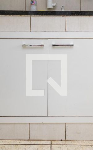 Apartamento à venda com 55m², 2 quartos e 1 vaga Apartamento à venda com 55m², 2 quartos e 1 vagaCozinha - Armários