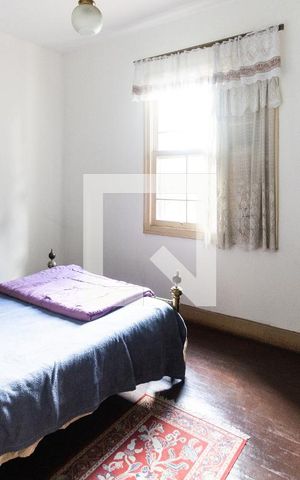 Casa à venda com 220m², 3 quartos e 2 vagas Casa à venda com 220m², 3 quartos e 2 vagasQuarto 2