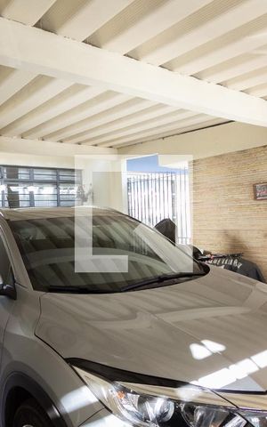 Casa à venda com 287m², 3 quartos e 4 vagas Casa à venda com 287m², 3 quartos e 4 vagasGaragem