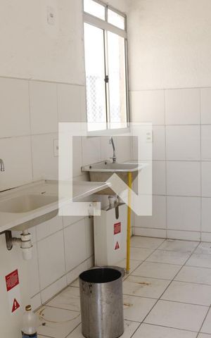 Apartamento para alugar com 45m², 2 quartos e 1 vaga Apartamento para alugar com 45m², 2 quartos e 1 vagaCozinha / Área de serviço