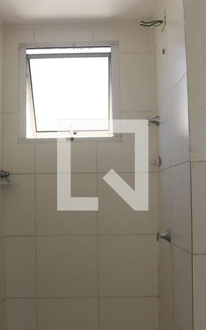 Apartamento para alugar com 45m², 2 quartos e 1 vaga Apartamento para alugar com 45m², 2 quartos e 1 vagaBanheiro