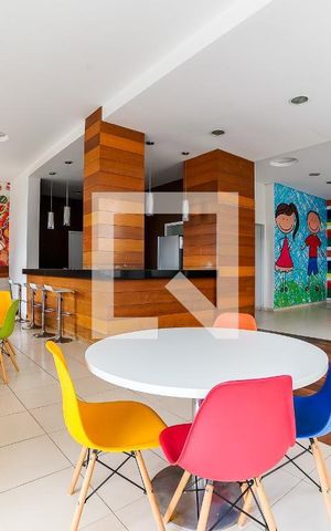 Apartamento à venda com 125m², 3 quartos e 2 vagas Apartamento à venda com 125m², 3 quartos e 2 vagasÁrea comum - Salão de festas