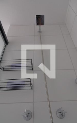 Apartamento à venda com 36m², 2 quartos e sem vagaChuveiro