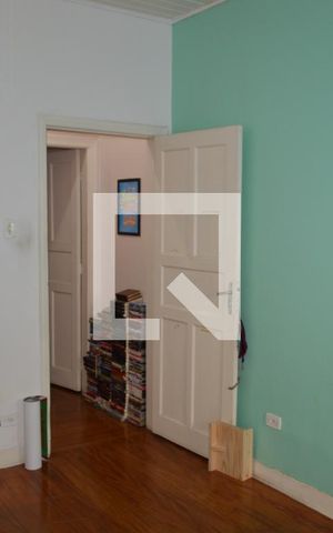 Casa à venda com 100m², 3 quartos e 1 vagaSuíte 1