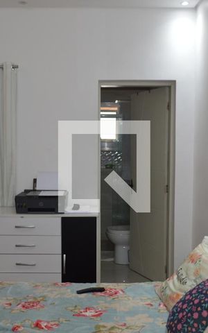 Casa à venda com 100m², 3 quartos e 1 vagaSuíte 2