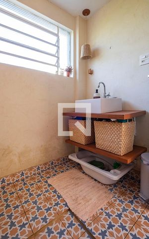 Apartamento para alugar com 75m², 2 quartos e 1 vaga Apartamento para alugar com 75m², 2 quartos e 1 vagaBanheiro