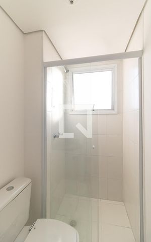 Apartamento para alugar com 46m², 2 quartos e 1 vaga Apartamento para alugar com 46m², 2 quartos e 1 vagaBanheiro