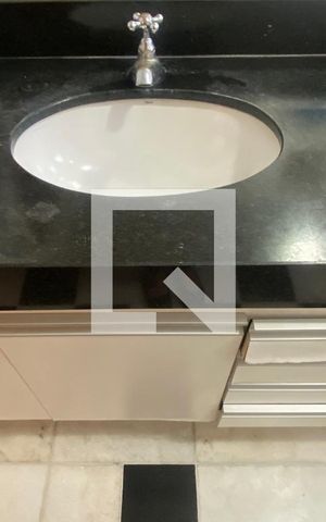 Apartamento à venda com 212m², 3 quartos e 2 vagas Apartamento à venda com 212m², 3 quartos e 2 vagasBanheiro Social