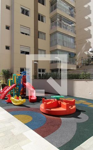 Apartamento à venda com 200m², 3 quartos e 3 vagasÁrea Comum - Playground