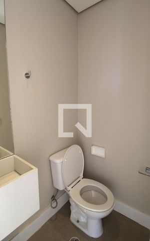 Apartamento à venda com 200m², 3 quartos e 3 vagasLavabo