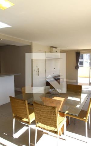 Apartamento à venda com 200m², 3 quartos e 3 vagasSala
