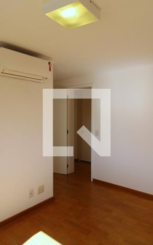 Apartamento à venda com 200m², 3 quartos e 3 vagasQuarto 2 - Suíte