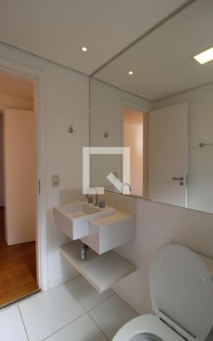 Apartamento à venda com 200m², 3 quartos e 3 vagasBanheiro da Suíte 1