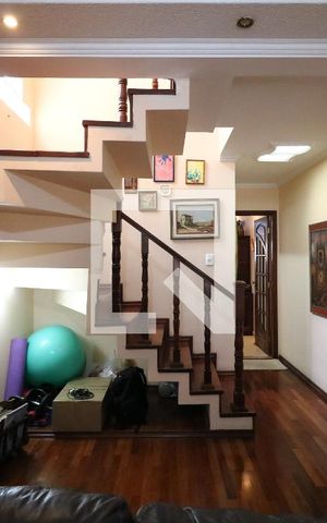 Casa à venda com 192m², 3 quartos e 4 vagasSala