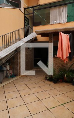 Casa à venda com 192m², 3 quartos e 4 vagasQuintal e Jardim