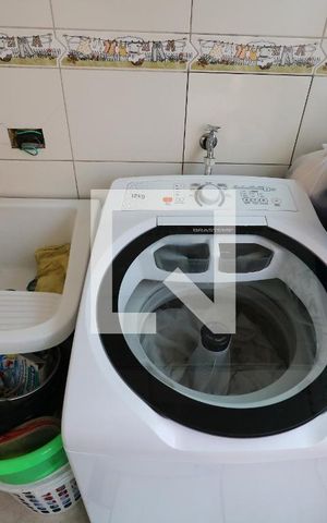 Casa à venda com 192m², 3 quartos e 4 vagasÁrea de Serviço