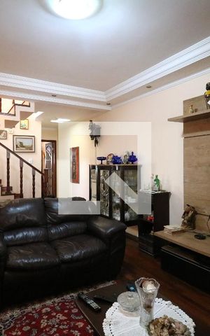 Casa à venda com 192m², 3 quartos e 4 vagasSala