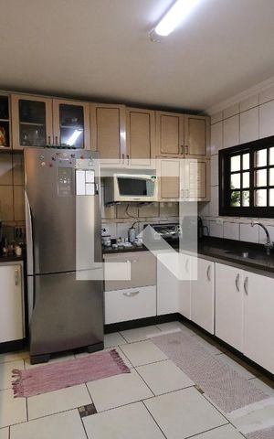 Casa à venda com 192m², 3 quartos e 4 vagasCozinha